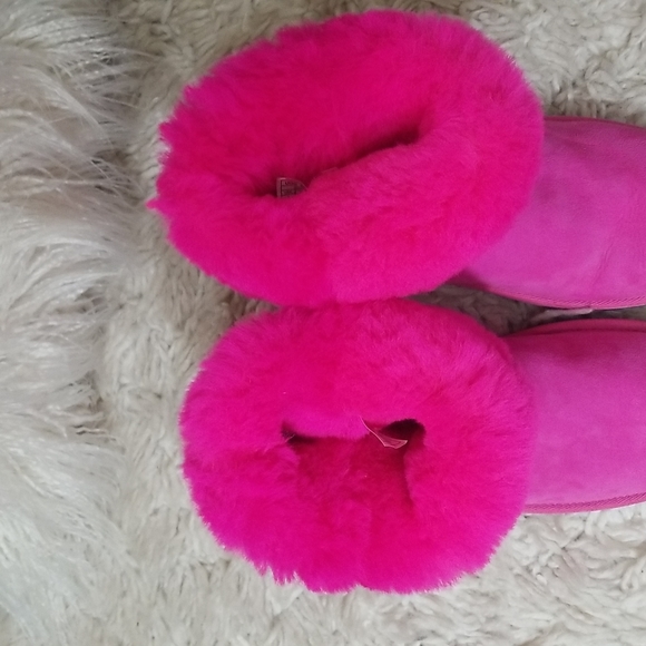 UGG BOOTS - Picture 11 of 11